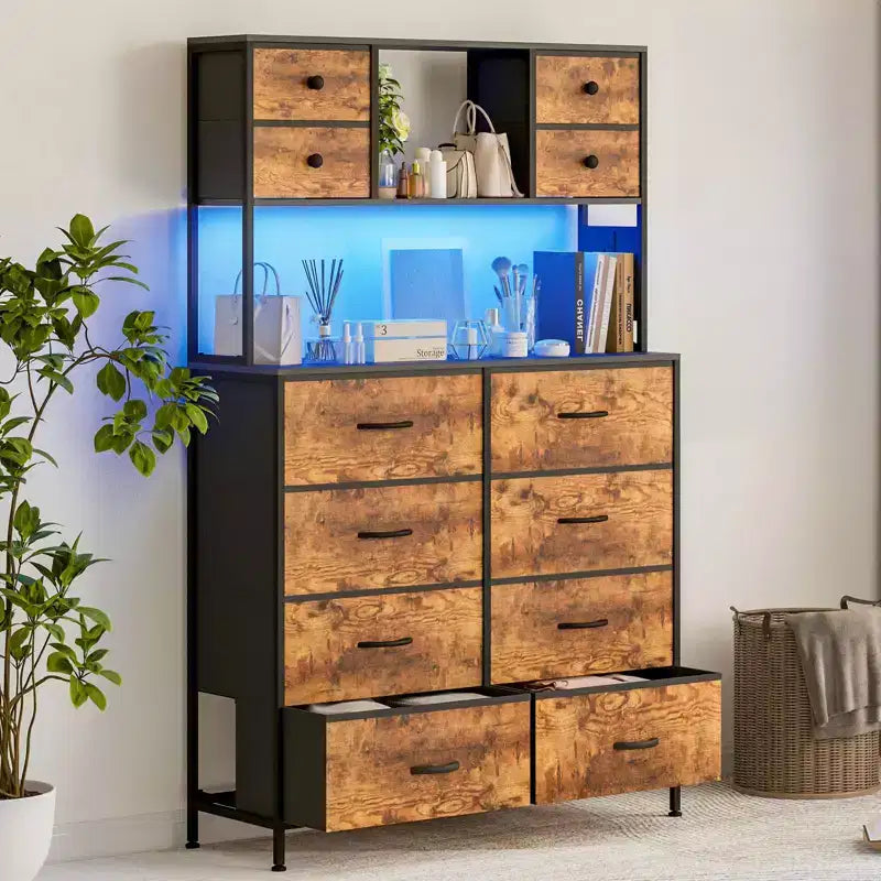 Comò per camera da letto, cassettiera in tessuto con ripiani aperti, piano in legno, organizer con struttura in metallo