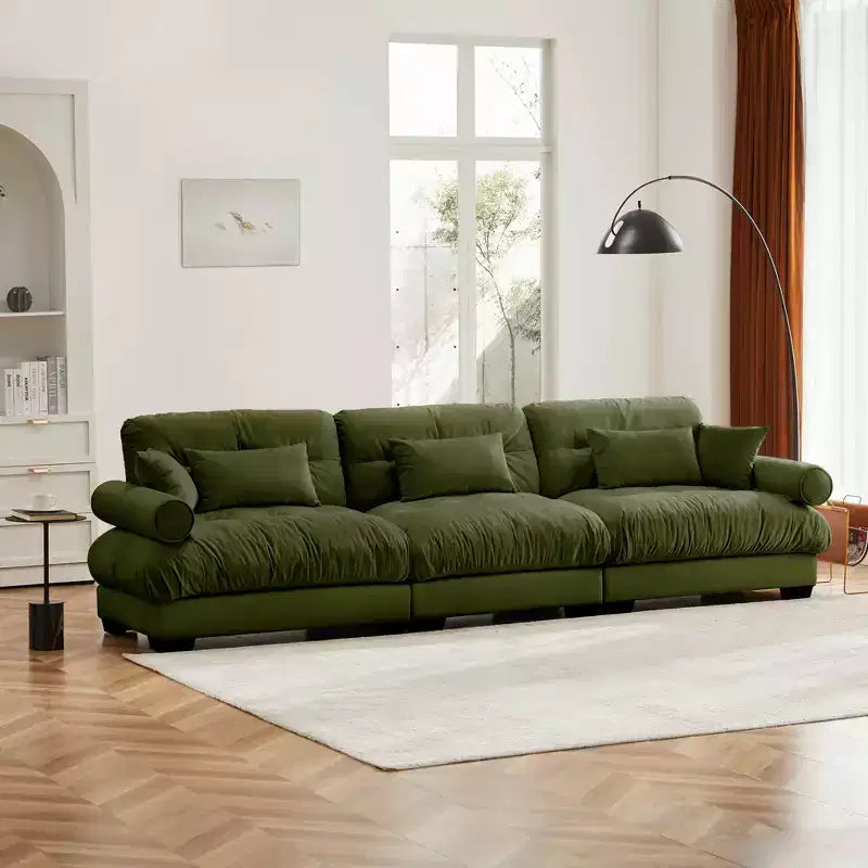 Divano a 3 posti extra large, moderno, in velluto, seduta e schienale comodi come una nuvola con cuscini lombari e cuscini decorativi, verde oliva