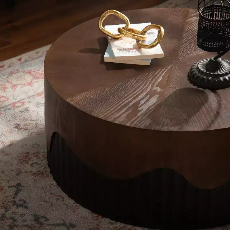 Tavolino rotondo da salotto da 45,7 cm con impiallacciatura in vera corteccia e finitura in noce