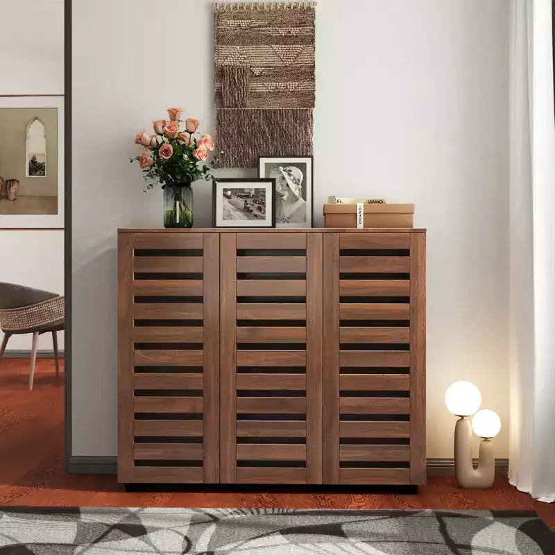 JVNOXK 5-tier adjustable shelf shoe rack with louvered doors, wooden shoe storage cabinet suitable for entryways, walk-in closets, and living rooms