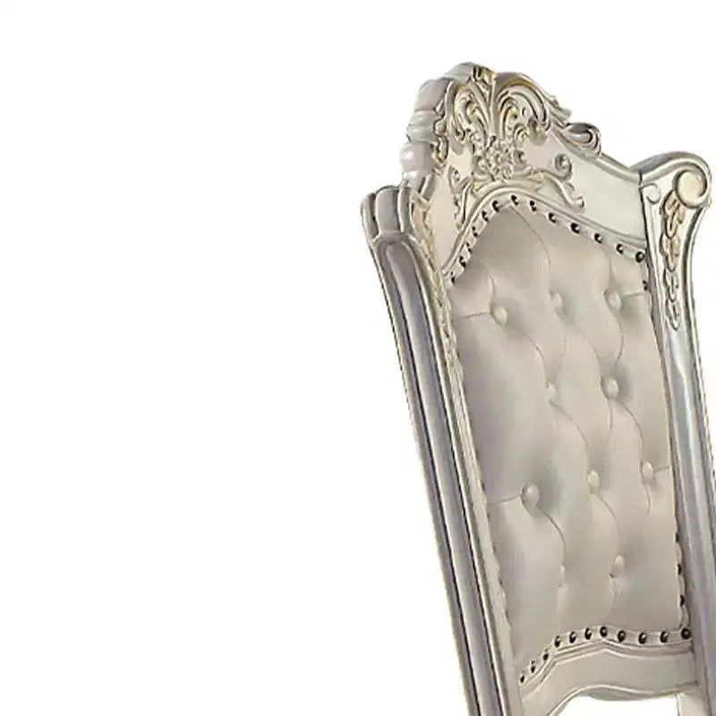 Sedia da pranzo 20" finitura Perla Antica - : Elegante rivestimento in pelle, borchie decorative, struttura in legno