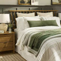 Testiera - Hearth & Hand with Magnolia