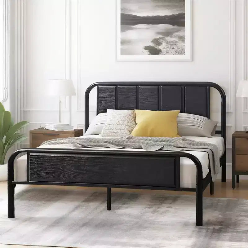 Struttura letto con testiera in legno industriale