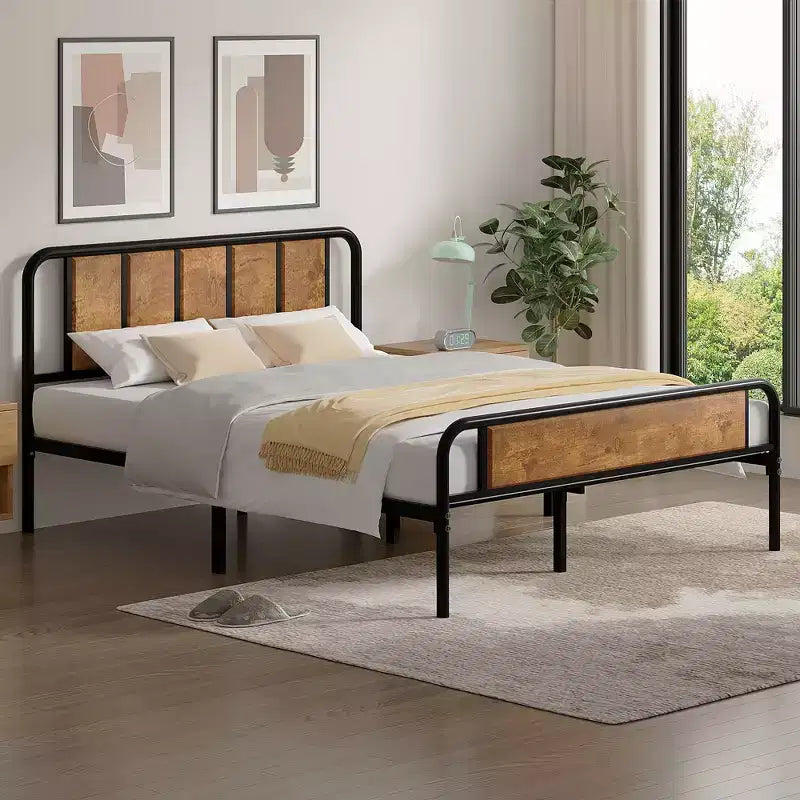 Struttura letto con testiera in legno industriale