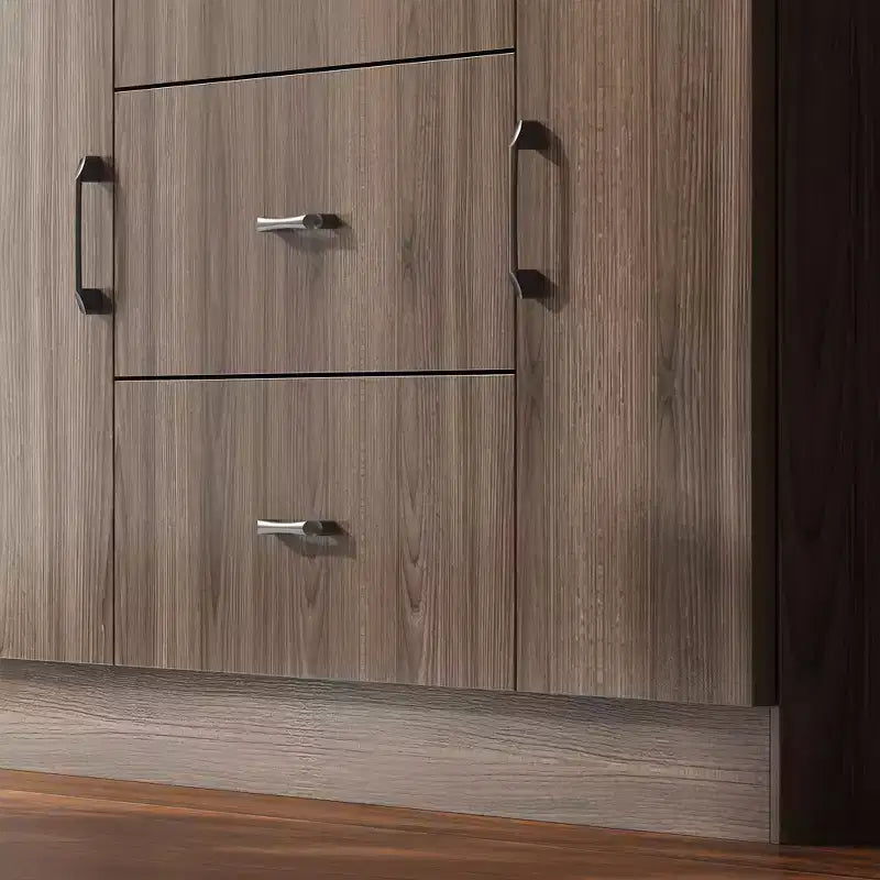 Vetrina in Legno Marrone con Ante in Vetro e Luci a LED